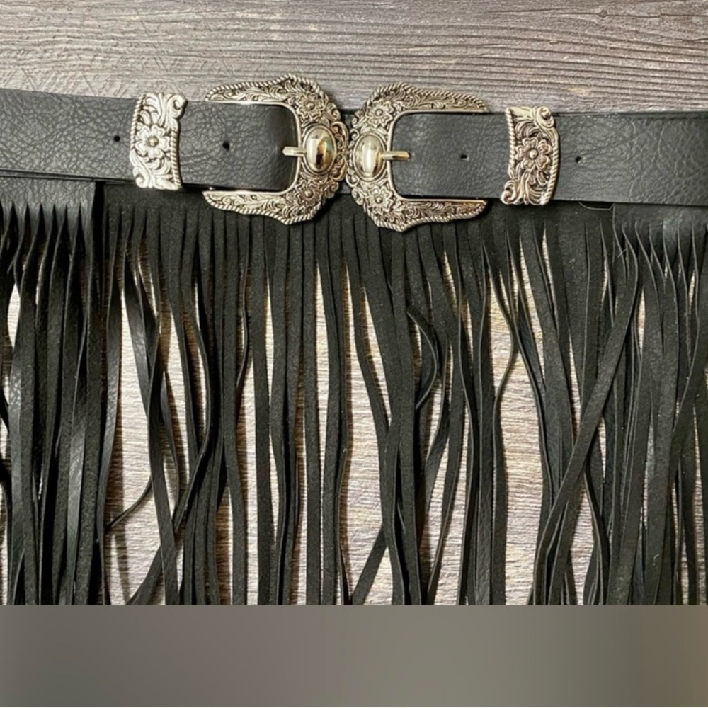 Faux leather black double buckle belt with 25 in long fringe